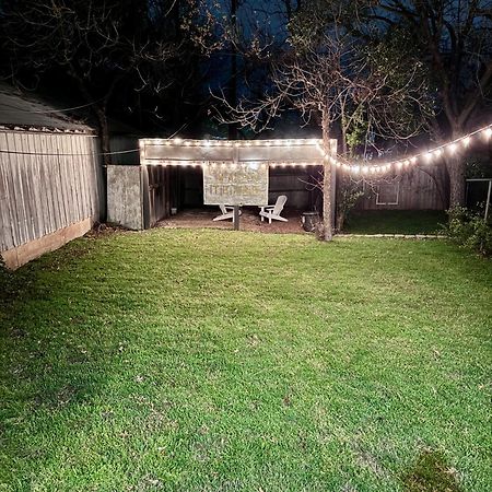 The Pinewood House Villa Waco Luaran gambar