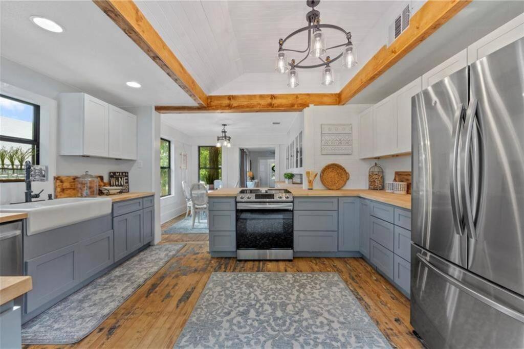 The Pinewood House Villa Waco Luaran gambar